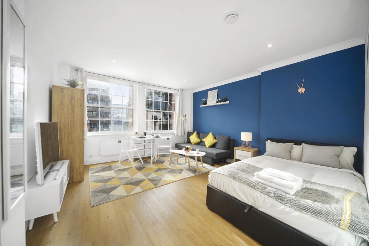 Studio Apartment By Homely Stays Londra Exterior foto